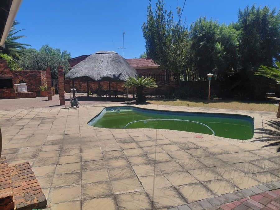 3 Bedroom Property for Sale in Vaalpark Free State